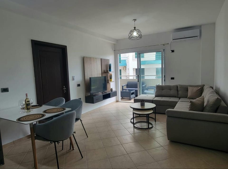 Living room, Seating area, Dining area, air conditioner
