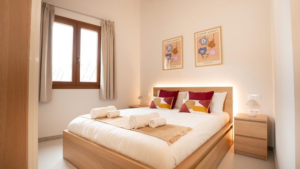 Living room, Bedroom