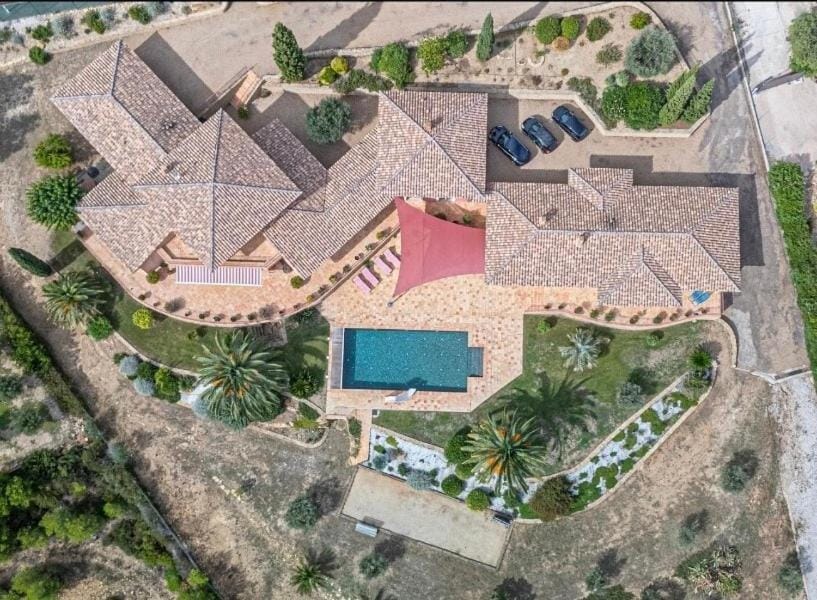 Property building, Bird's eye view, Pool view