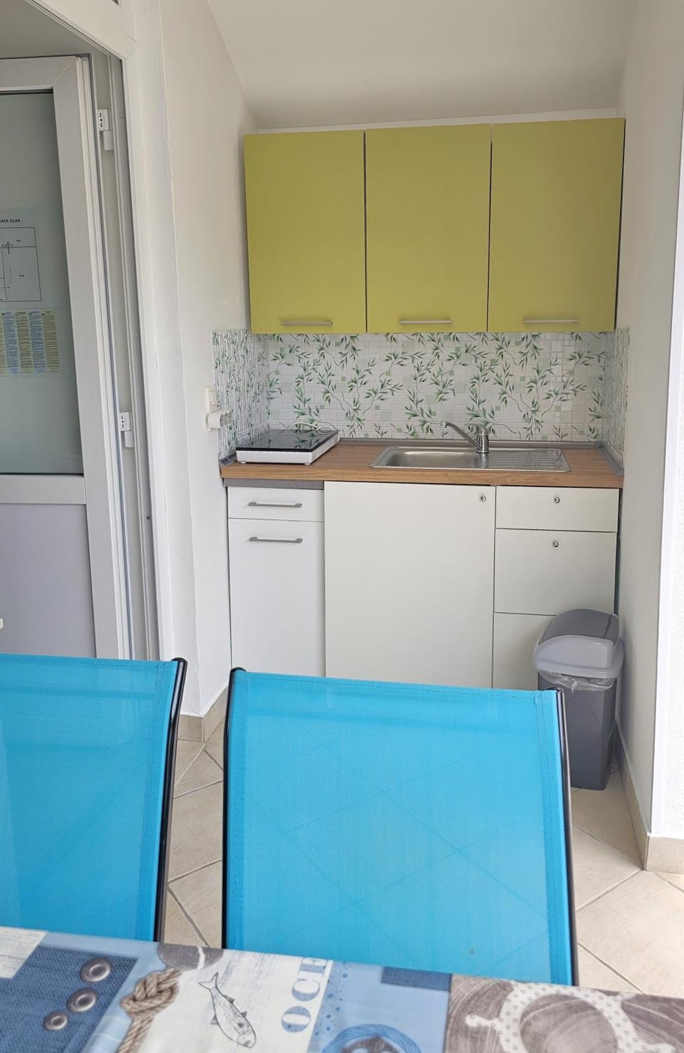 Kitchen or kitchenette, Photo of the whole room
