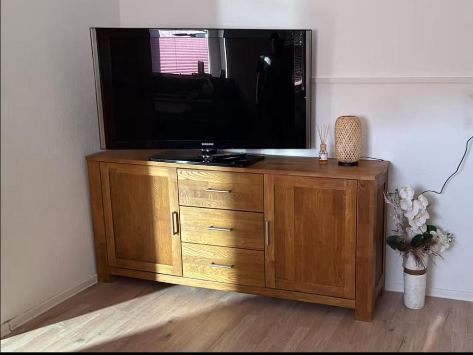 TV and multimedia, Evening entertainment