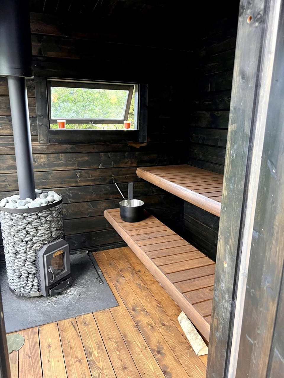 Forest Escape 35min from Tallinn - HotTub & Sauna House in Harju County, Estonia