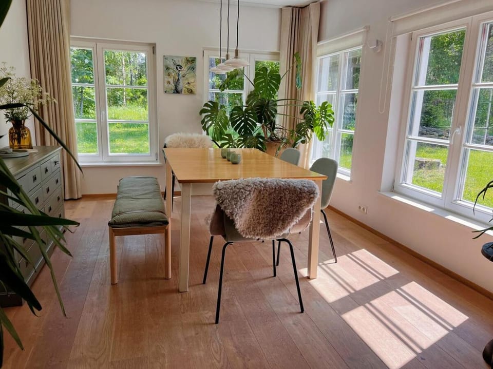 Forest Escape 35min from Tallinn - HotTub & Sauna House in Harju County, Estonia