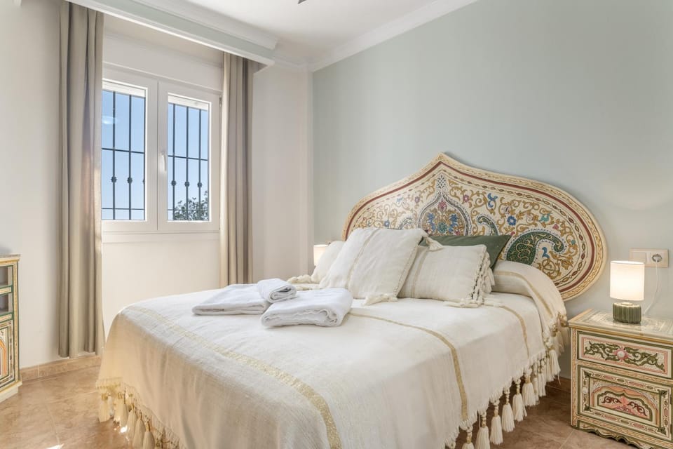 Living room, Bedroom