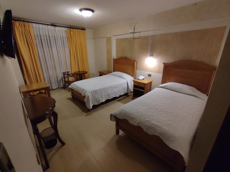 HOTEL MAISON FIORI Plaza Colon Hotel in Cochabamba