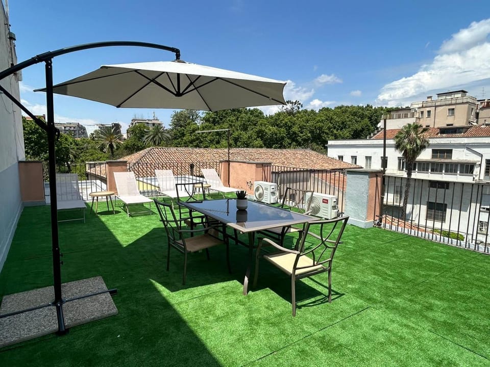 Terrazza Lavica, free parking Apartment in Catania