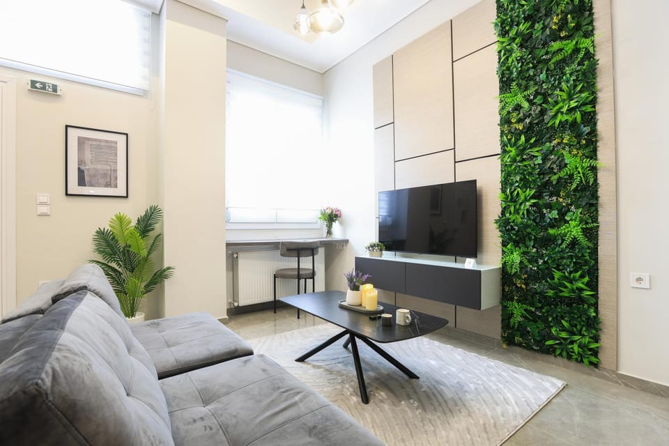 TV and multimedia, Living room, Seating area, Evening entertainment