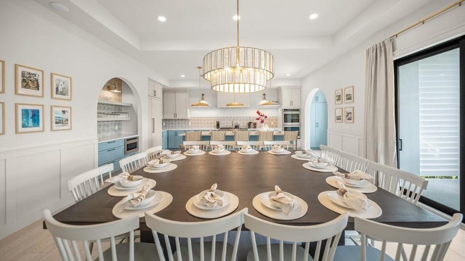 Kitchen or kitchenette, Living room, Other, Seating area, Dining area