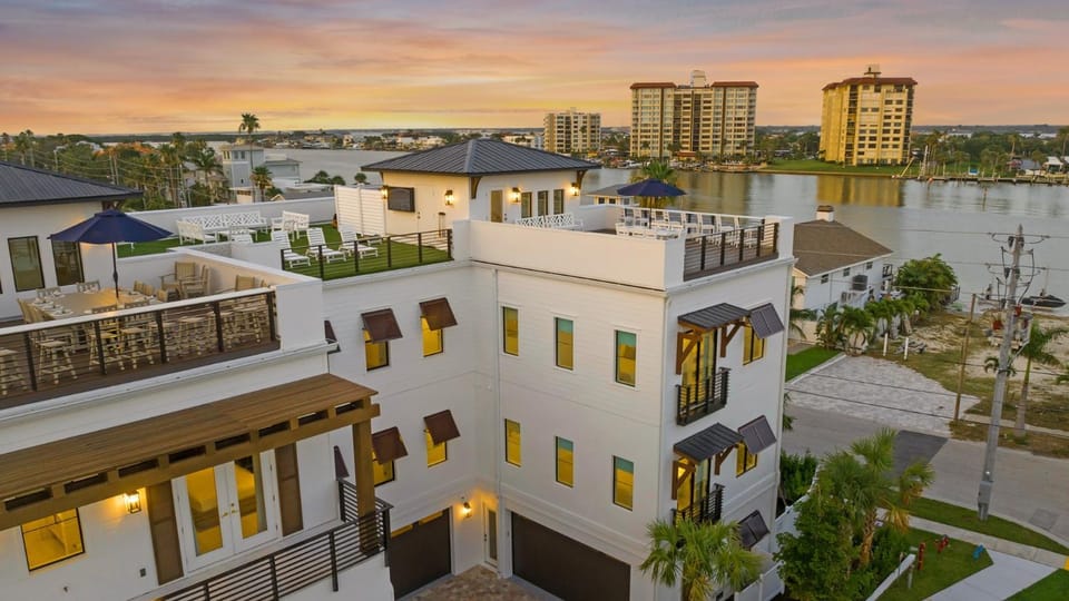 Property building, Bird's eye view, Other, Street view, Location, Sunrise