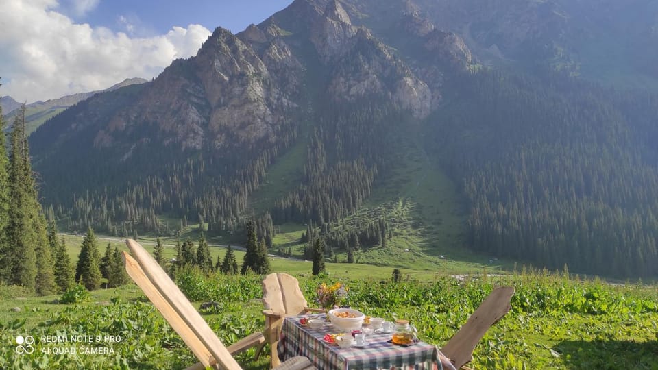 Nearby landmark, Day, Natural landscape, Mountain view