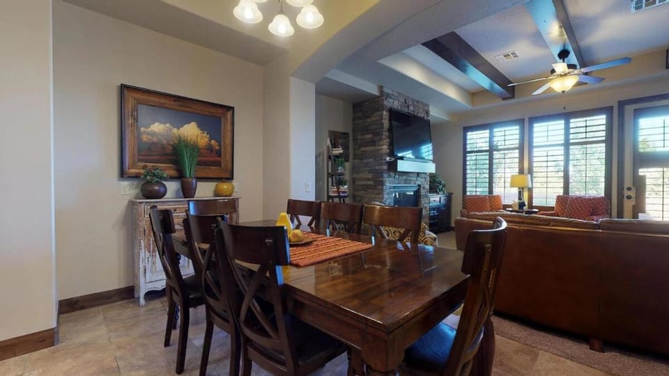 Kolob Canyon at Coral Ridge Resort House in Washington