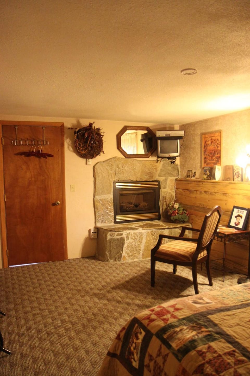 Whitebird Summit 5- room Lodge House in Salmon River