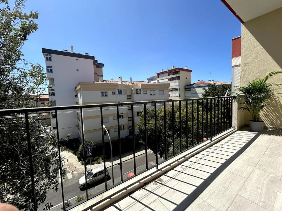 Oeiras Plaza Apartment in Lisbon District