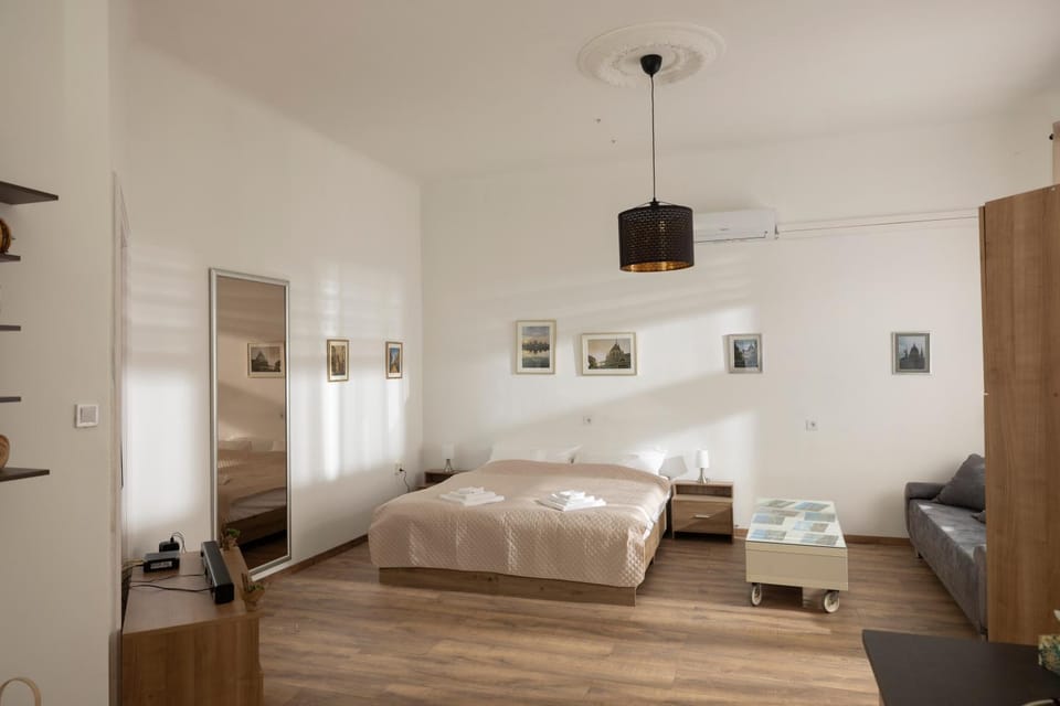 Bed, Bedroom, wardrobe