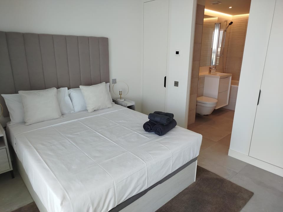 Premium Studio with Sea Views and Pool Apartment in Gibraltar