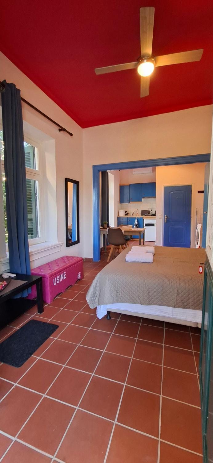Park Studio Bed and Breakfast in İzmir Province