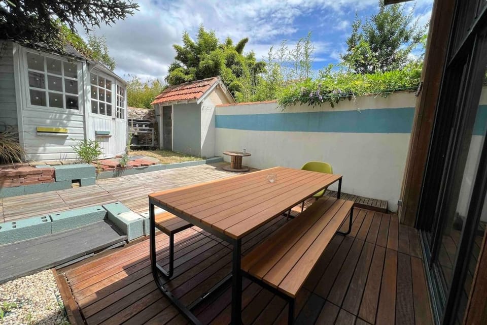 Patio, Garden, Dining area