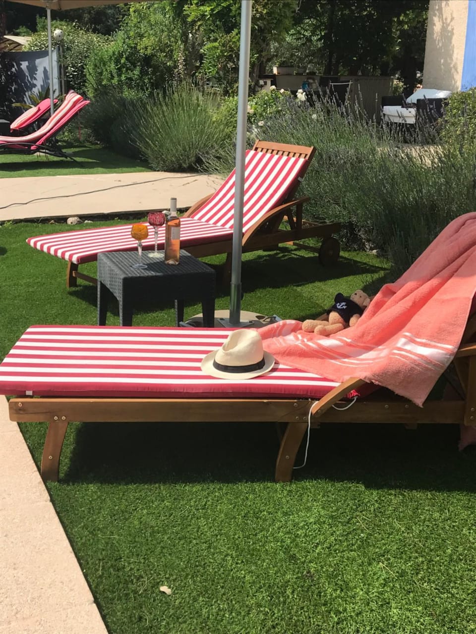 Le Patio Fleuri Bed and Breakfast in Lorgues