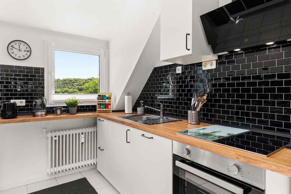 Kitchen or kitchenette, dishwasher, pet friendly, stove