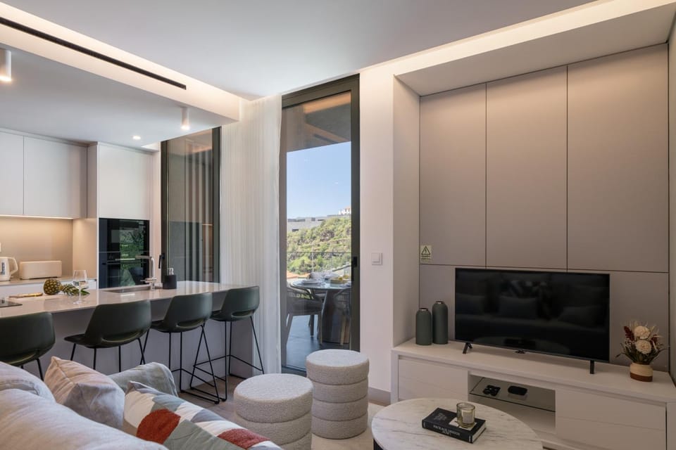 TV and multimedia, Living room, Seating area