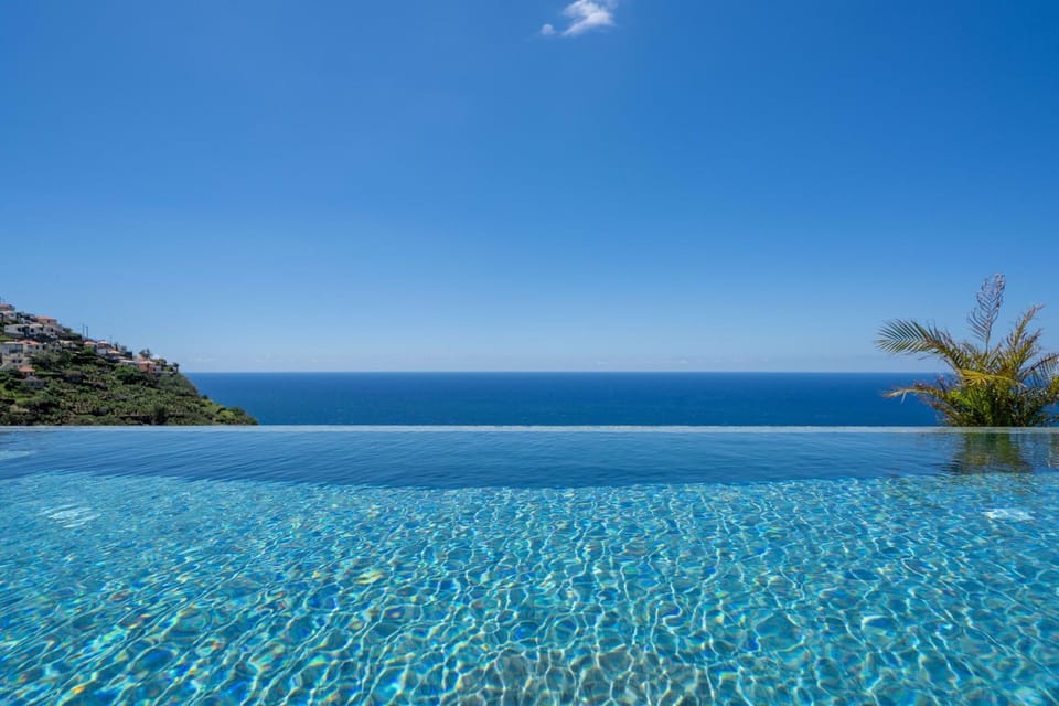 Sea view, Swimming pool
