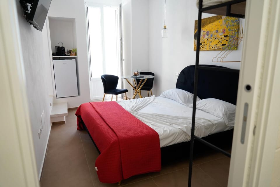 Bedroom, Swimming pool