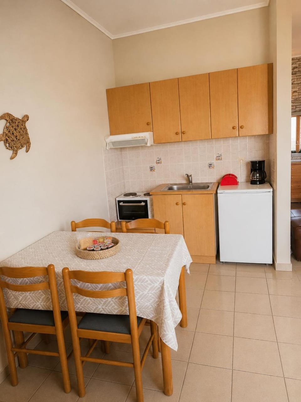 Kitchen or kitchenette, Dining area, pet friendly, stove