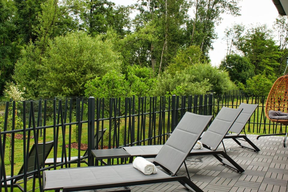 Natural landscape, Garden, Garden view, sunbed