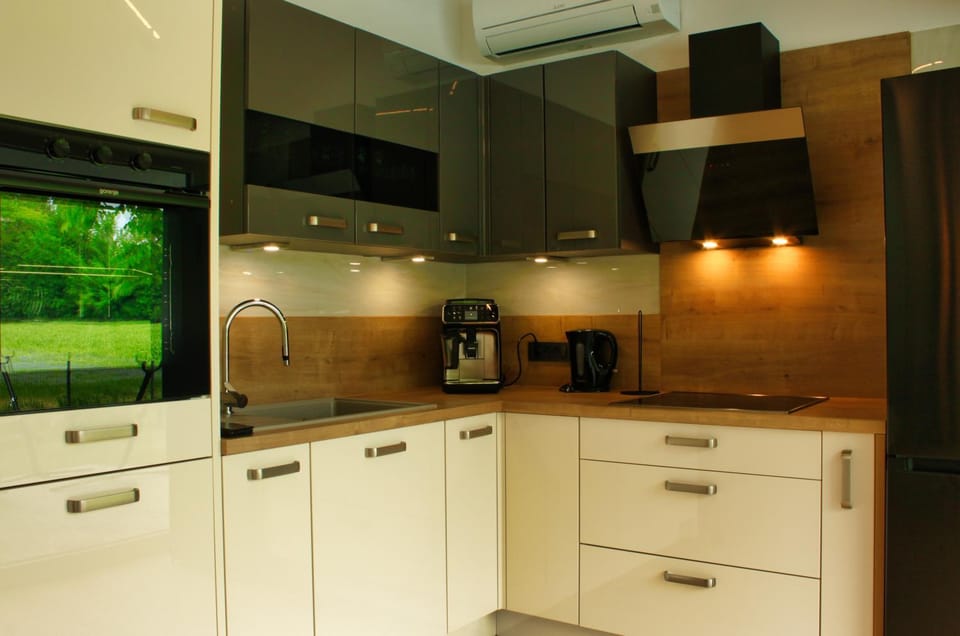 Coffee/tea facilities, Kitchen or kitchenette, dishwasher, minibar, toaster
