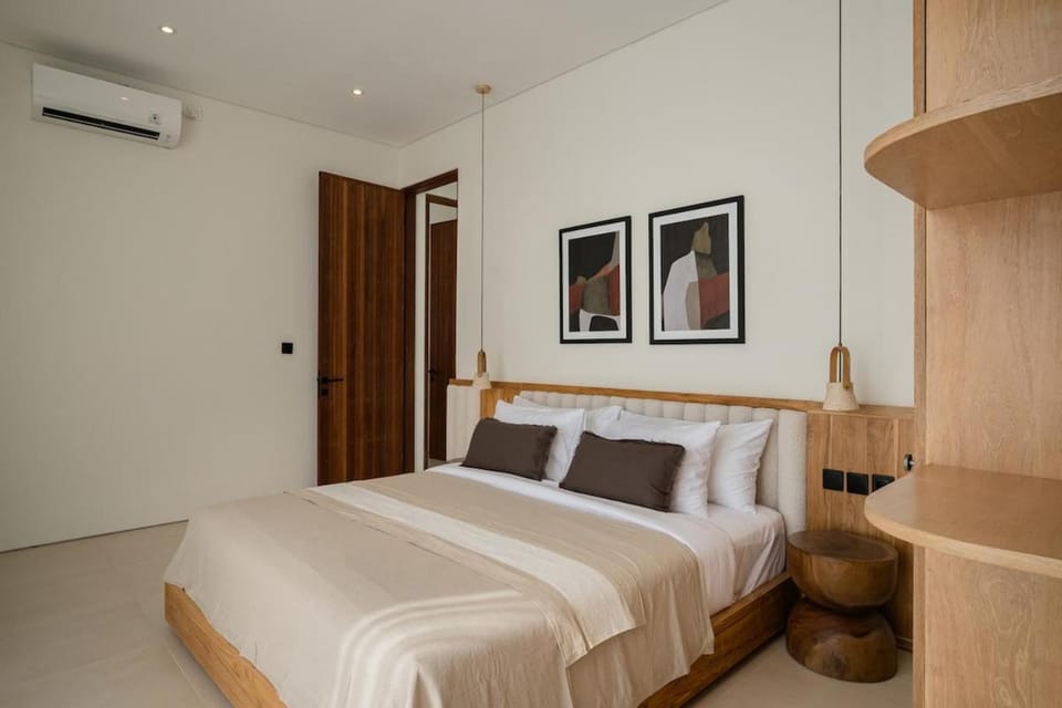 Panoramic 4BR Villa 500m to Ocean & Scenic Views Villa in Mengwi