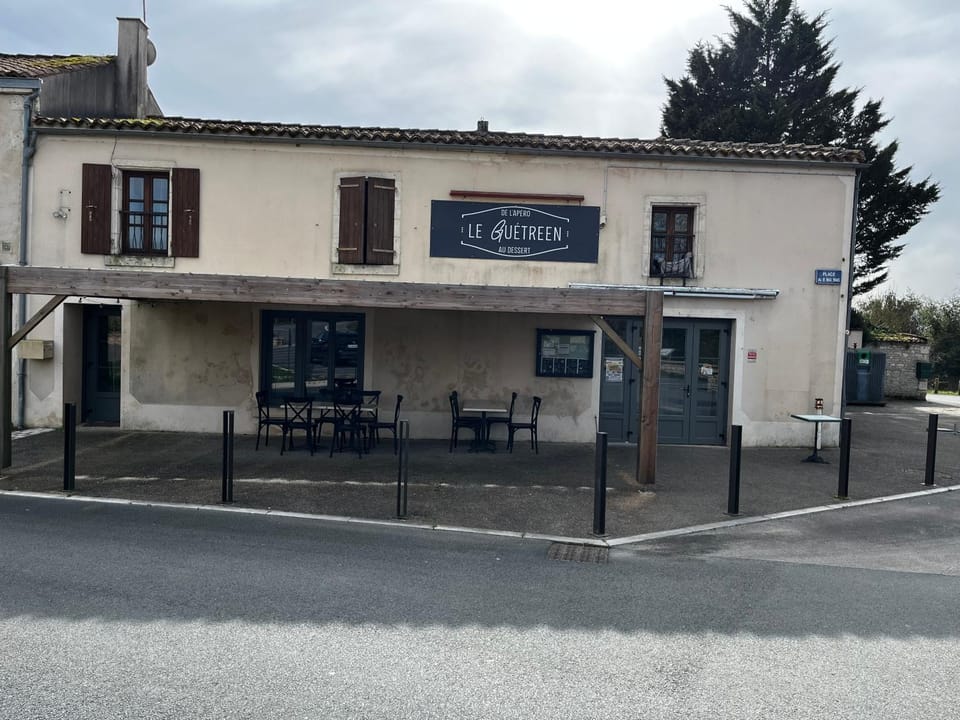 Restaurant/places to eat