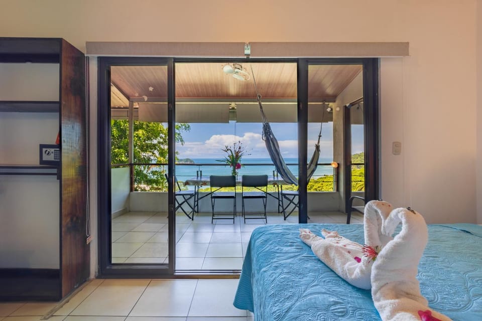 Bed, Natural landscape, Balcony/Terrace, Bedroom, Sea view