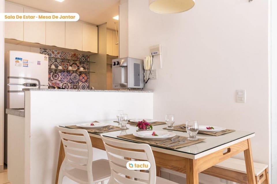 Kitchen or kitchenette, Dining area, Dinner