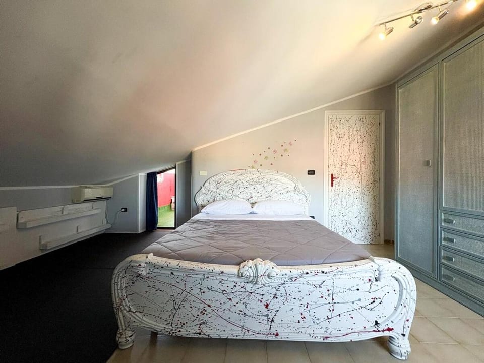 Bed, Bedroom, wardrobe