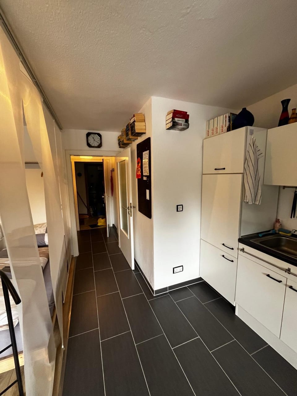 Kitchen or kitchenette, pet friendly, stove