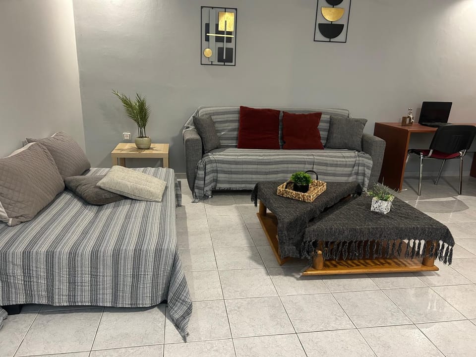 Mano's house 15 minutes from the airport House in East Attica Regional Unit, Greece