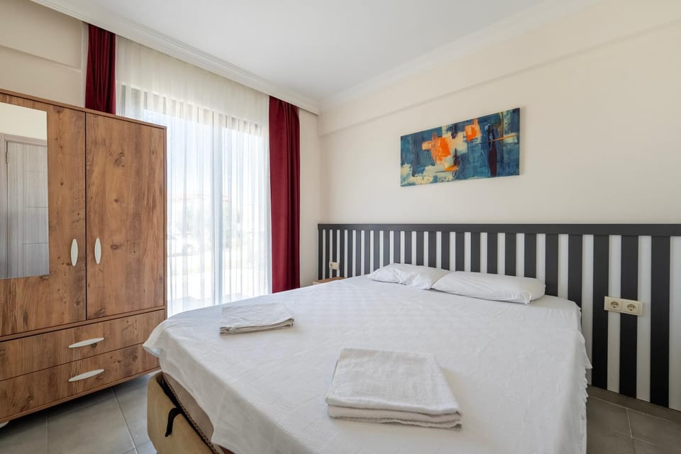 Bed, Photo of the whole room, Bedroom, towels, wardrobe