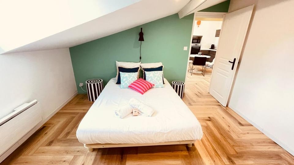 La volière Apartment in Nouvelle-Aquitaine