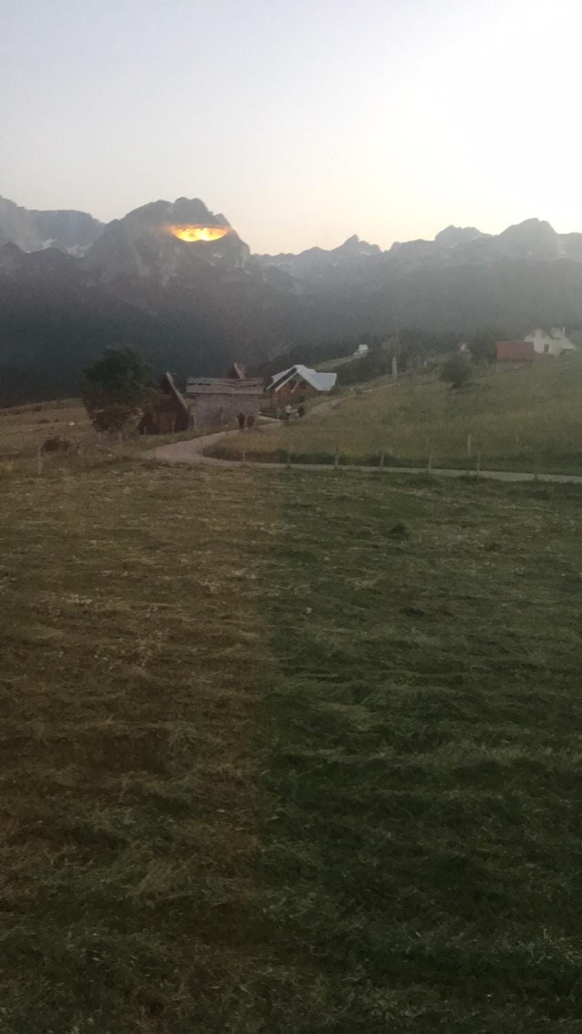 Kuća - Pogled na Durmitor Country House in Montenegro