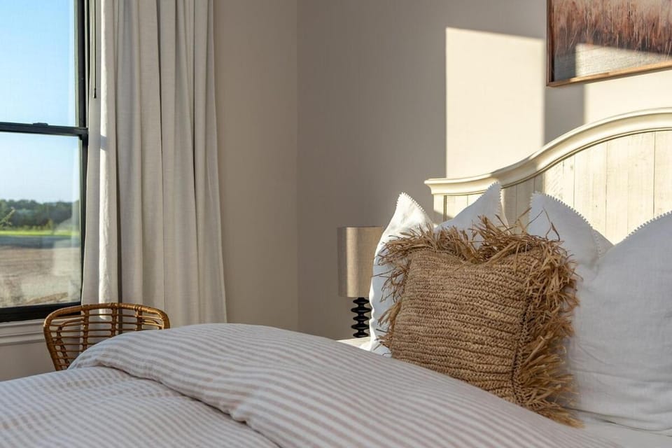 Calivence Haus - Estate Home House in Fredericksburg