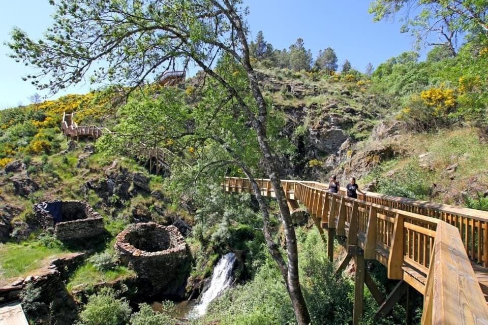 Refugio dos Coviais House in Portugal