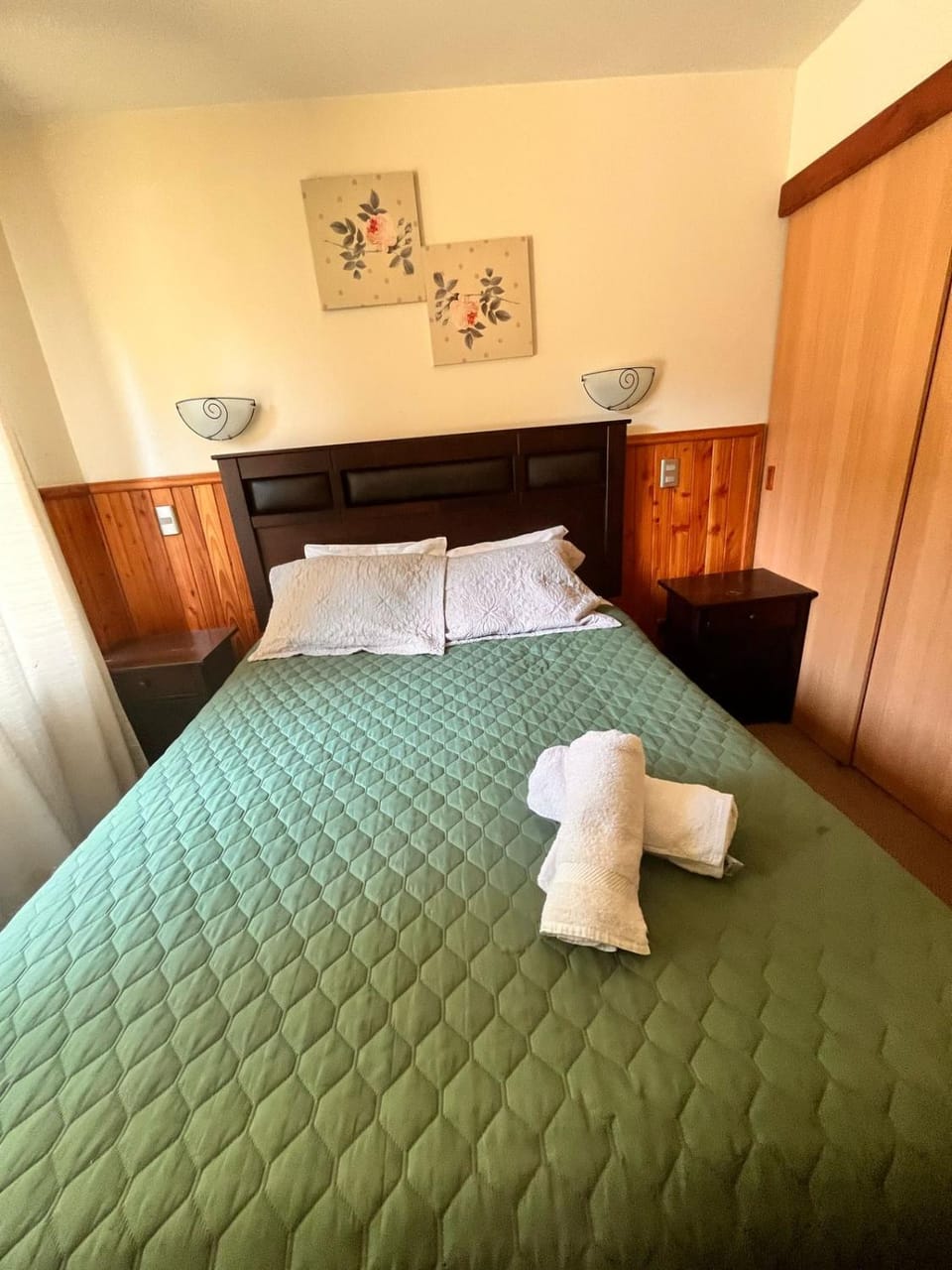 Bed, Bedroom, towels, wardrobe