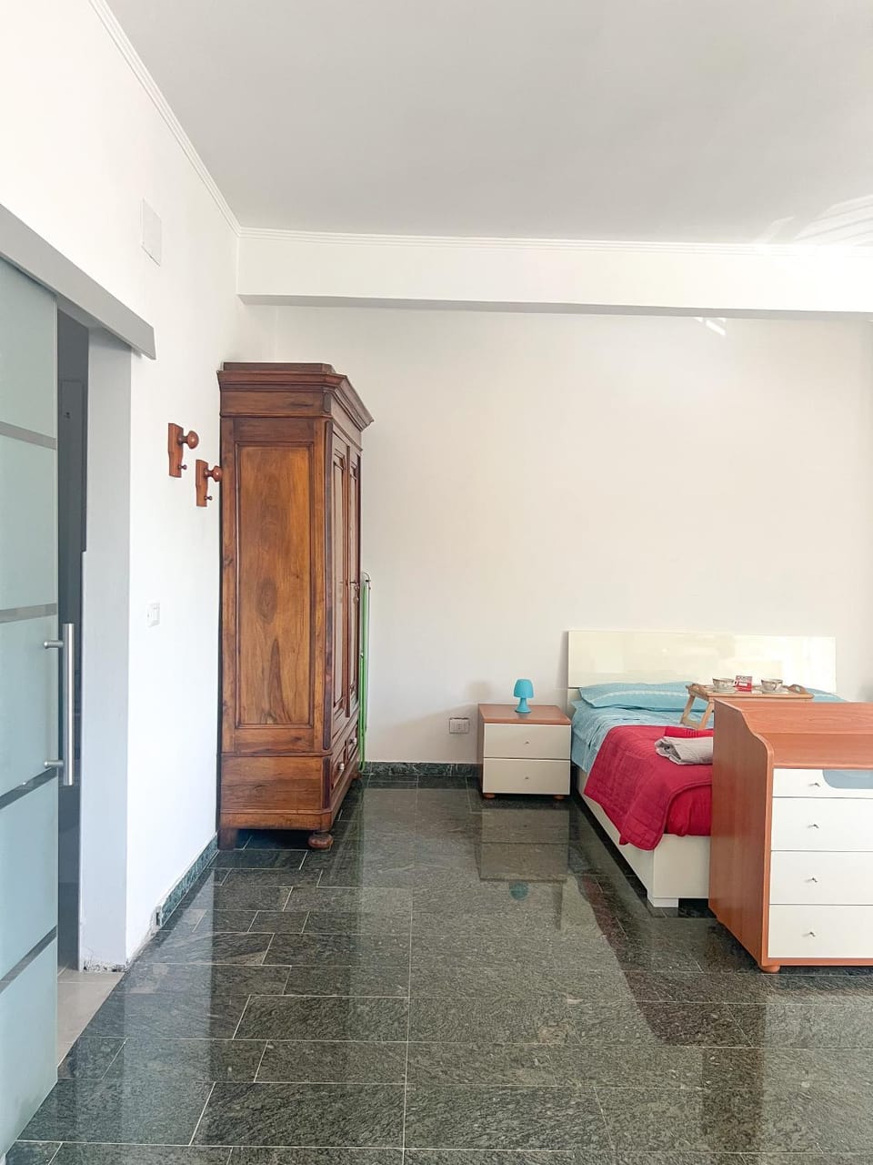 Luminoso appartamento - Parking Apartment in Rome