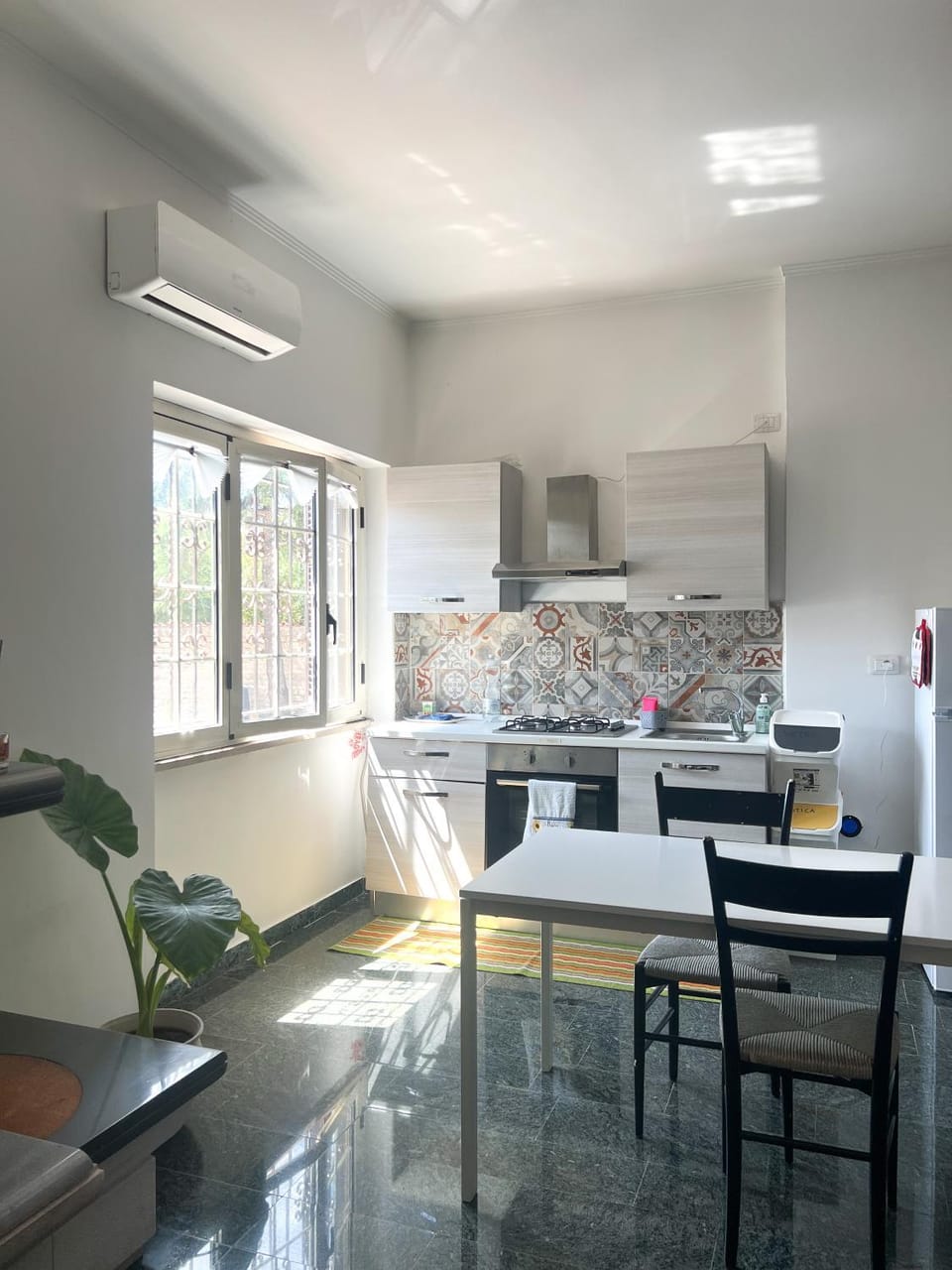 Luminoso appartamento - Parking Apartment in Rome