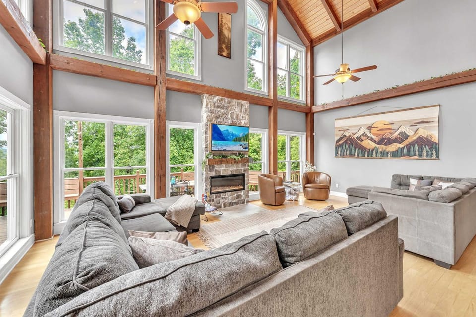 Living room, Seating area, fireplace