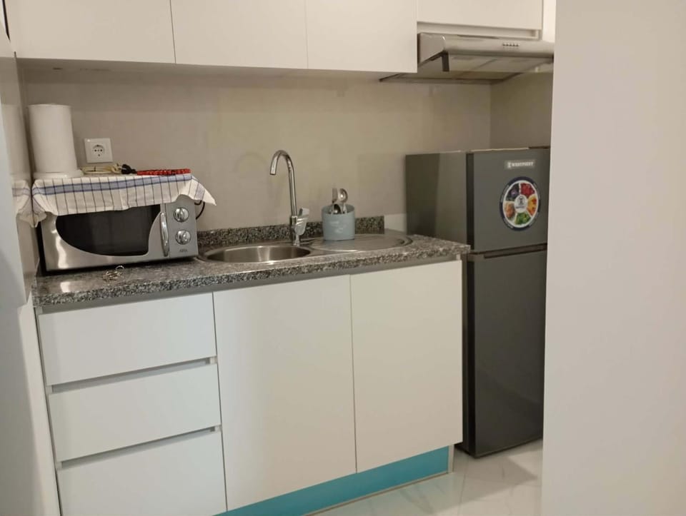 Coffee/tea facilities, Kitchen or kitchenette, kitchen
