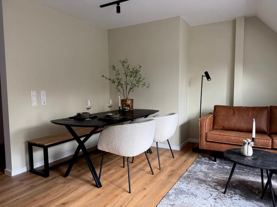 Living room, Seating area, Dining area