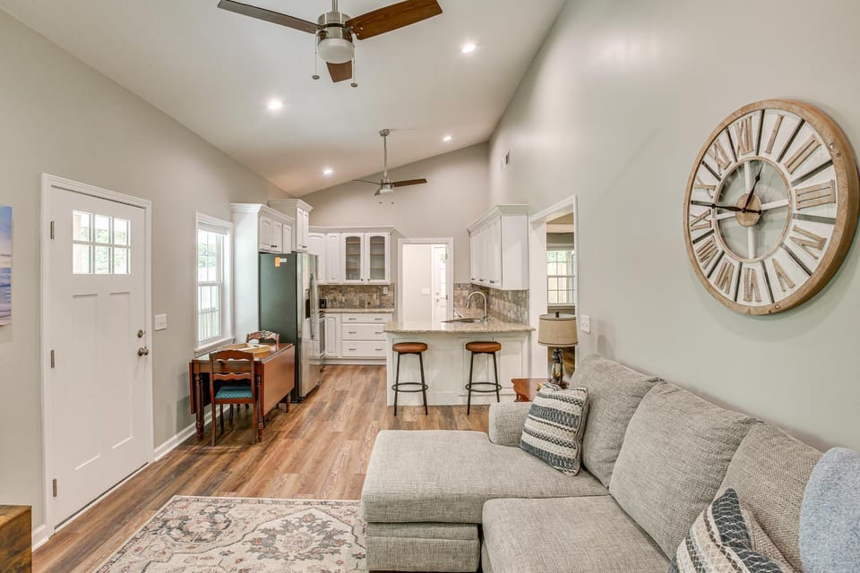 1/2 Mi to Kentucky Downs: Franklin Home w/ Patio! House in Tennessee