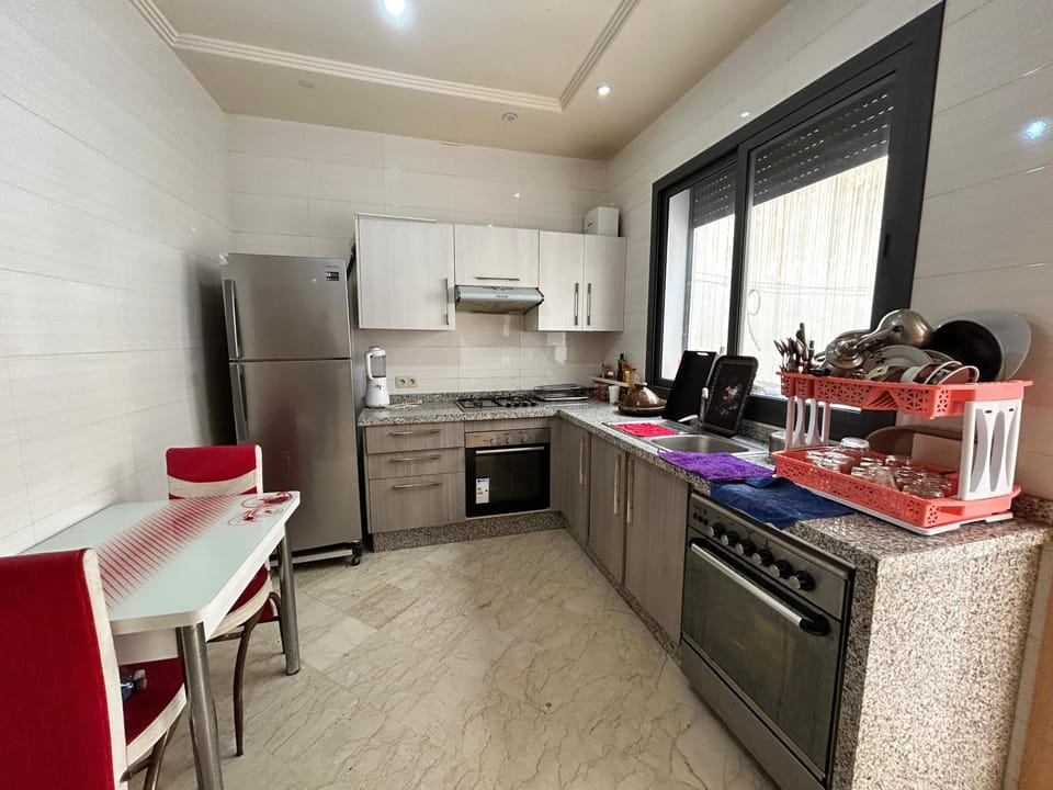 Très Marocain avec un Emplacement Idéal Apartment in Agadir