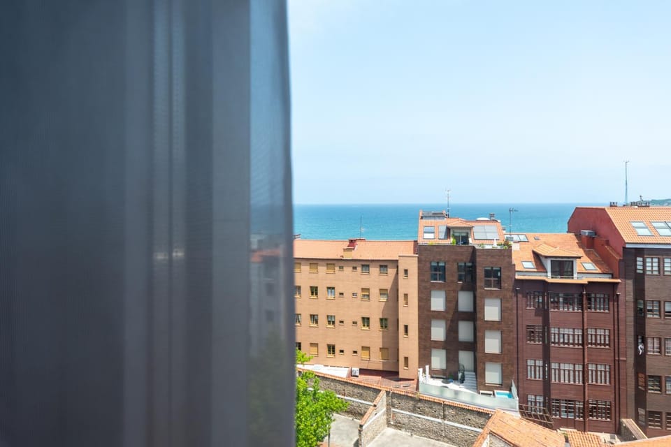 View (from property/room), City view, Sea view